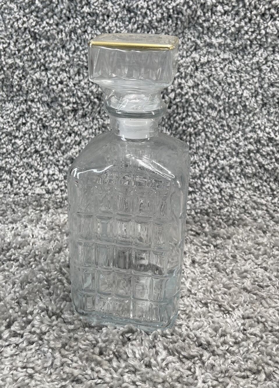Glass Liquor Decanter Bottle Square Cut Lid 9 In X 3.5 In Home New Sealed